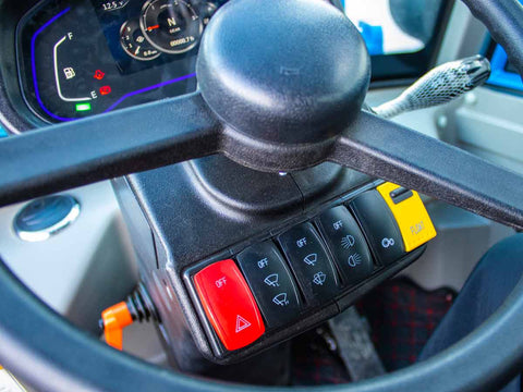 Σπαστός τροχοφόρος φορτωτής 4x4 4WD | Μέγιστη ανύψωση 3m | Ικανότητα φόρτωσης έως 1.6Τ | Καμπίνα A/C | STAGE V